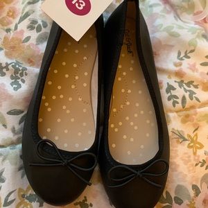 Cat and jack girls slip on shoes size 13